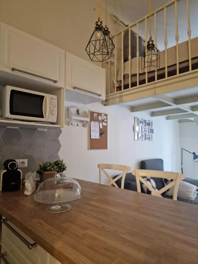Apartament Cris Home Howme Bari
