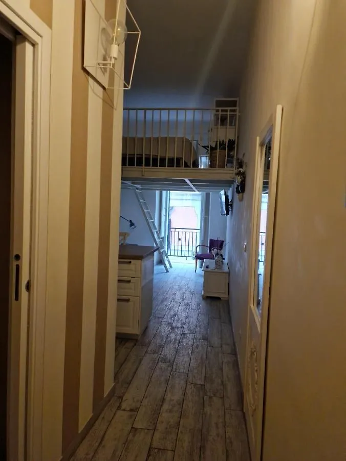 Cris Home Howme Bari Włochy